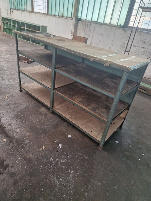 Rafturi diferite masa lucru cu serta