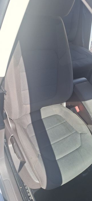 Vând interior passat b7 textil
