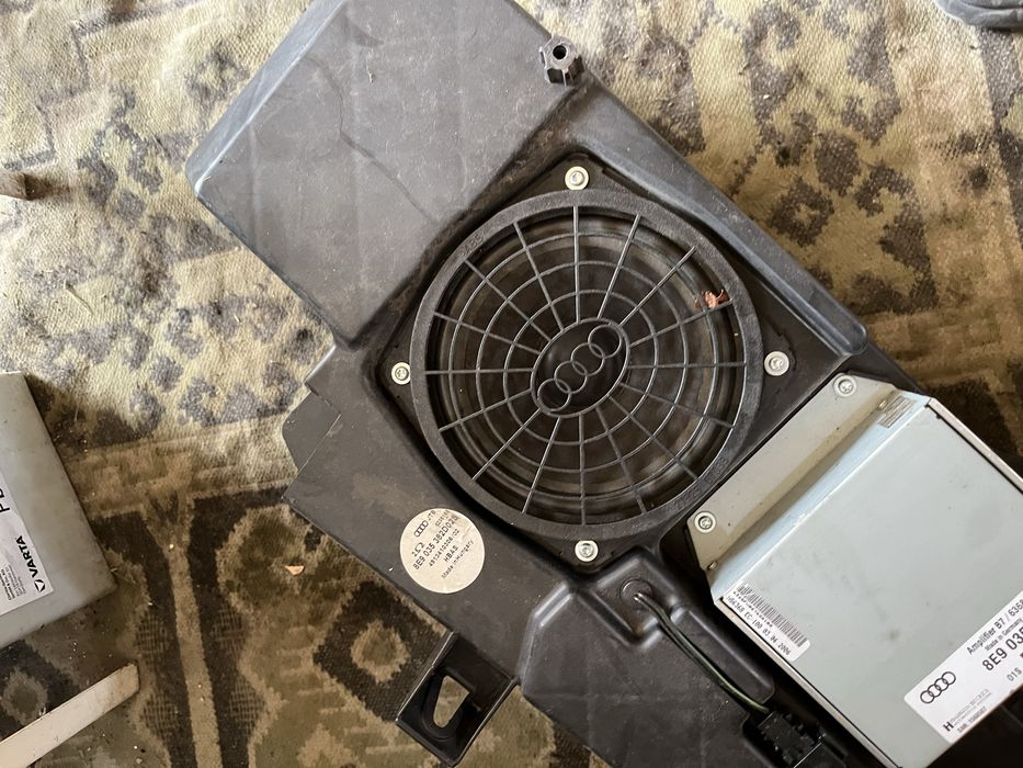 Оригинална бастуба за Ауди А4 Б7 2006- 2009г