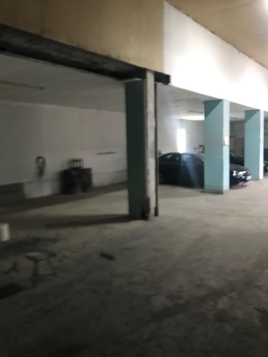 Loc garaj spatiu masina