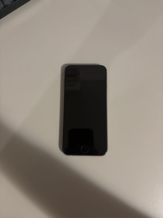 iPhone 6s 16gb space gray