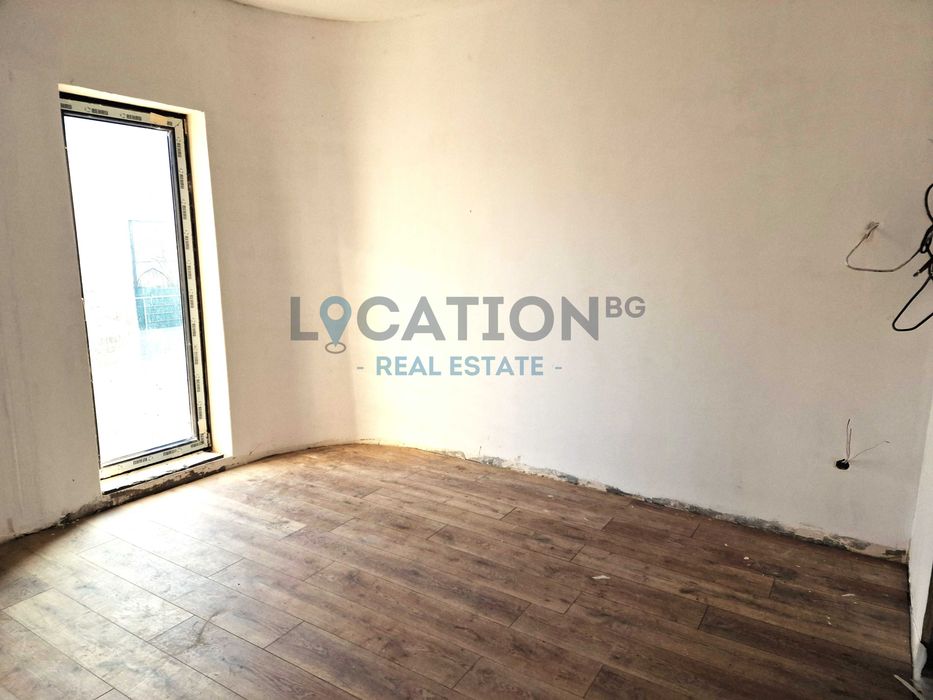 Продава се Тристаен апартамент в Варна, м-т Траката - 117 кв.м за 1582 €/кв.м - Снимка #5