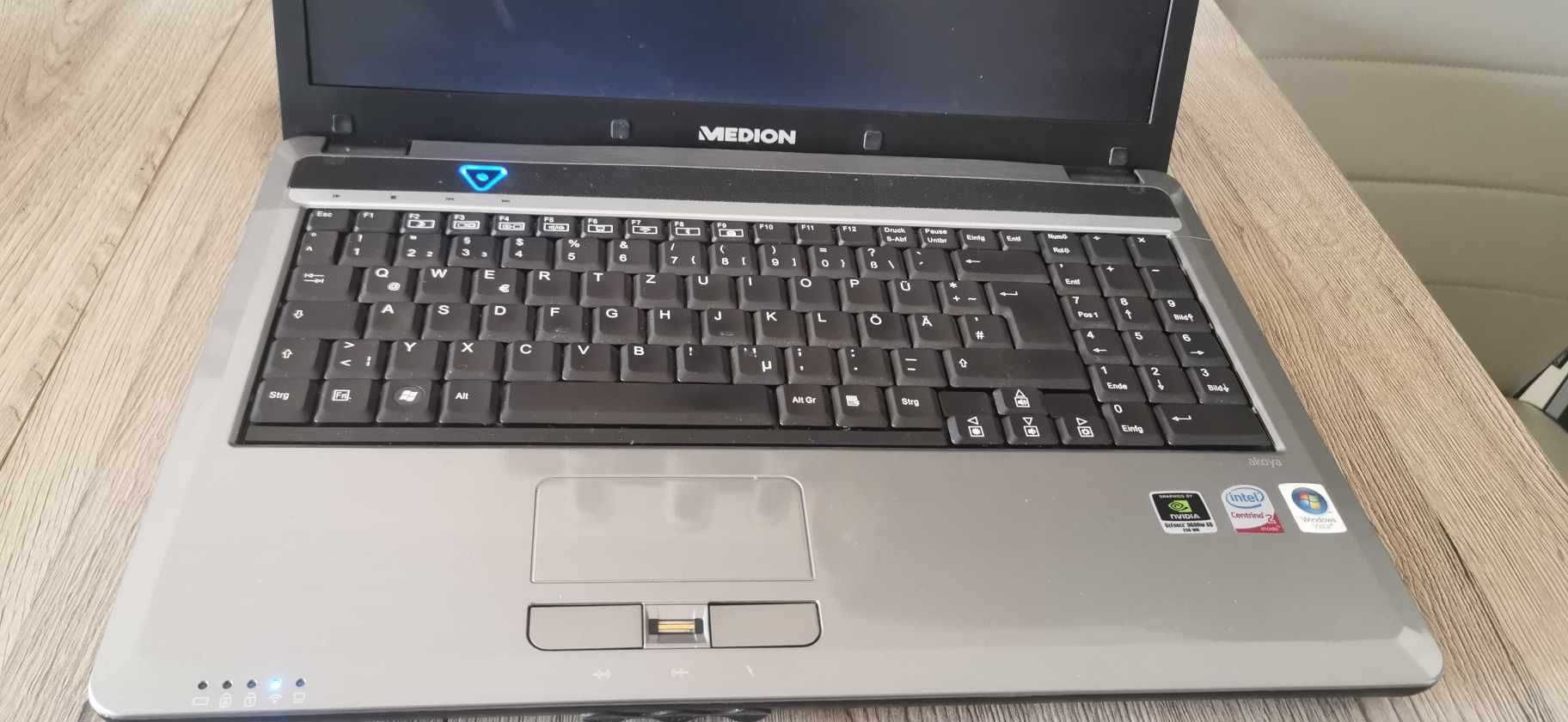 Лаптоп Medion akoya p6612