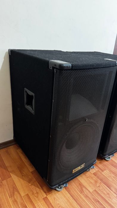 Тонколони electro voice eliminator 300w