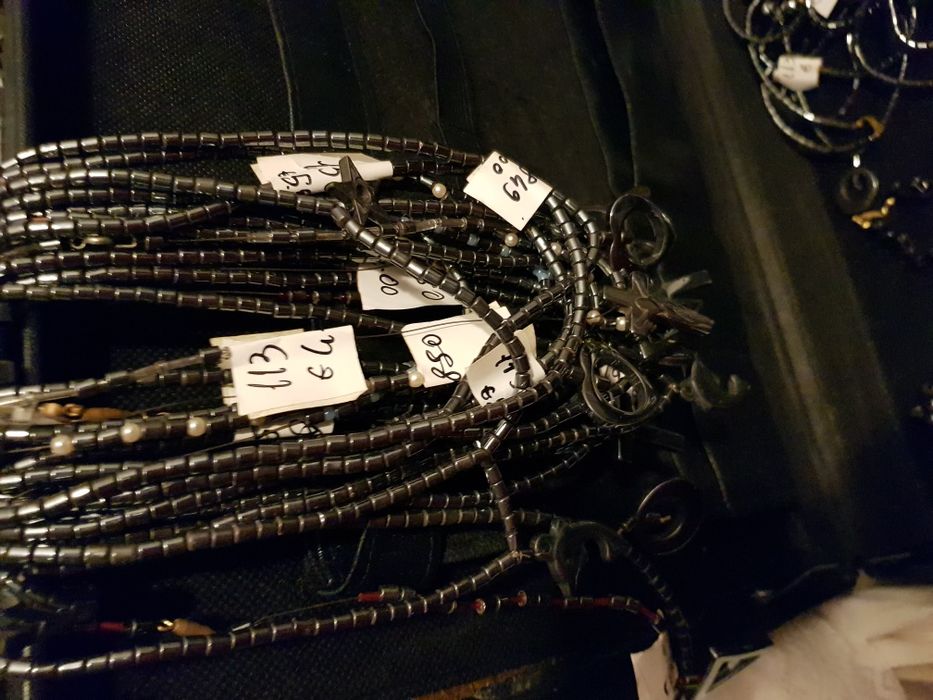 Brățări, lănțișoare