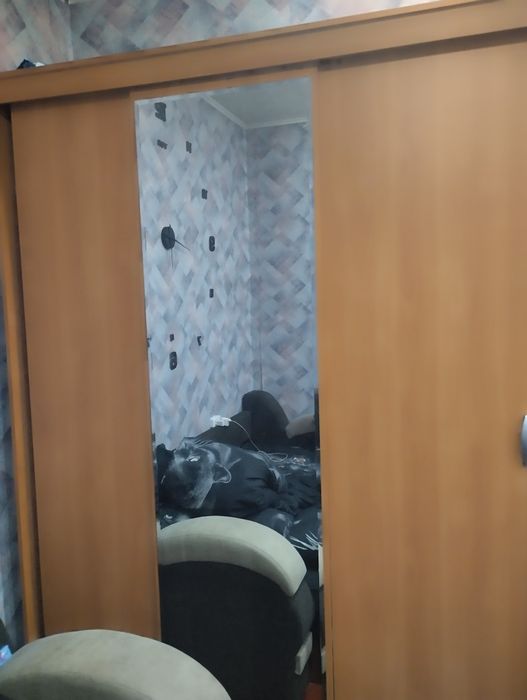 Продам платенный шкаф.Недорого.