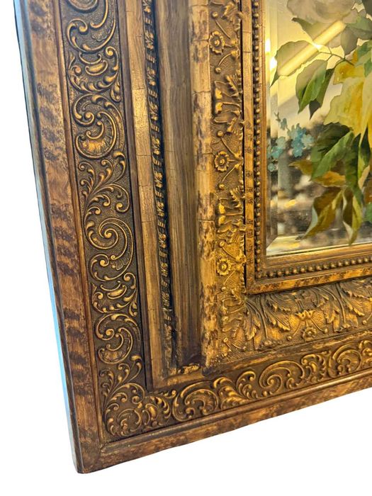 Oglindă decorativă din lemn cu ramă aurită sculptată, H. 95 x 80