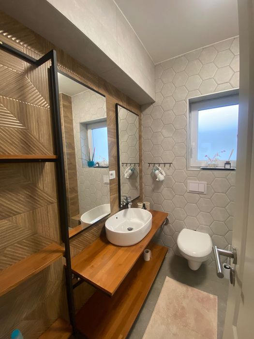 Casa mobilată de închiriat