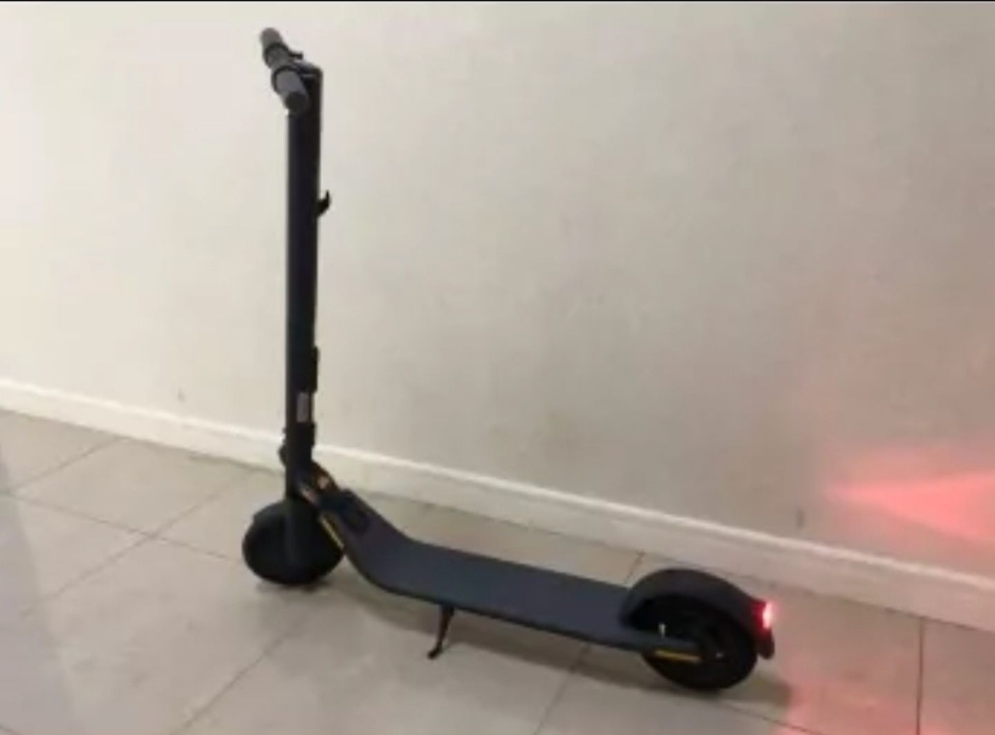 оригинал Segway Ninebot ES25 электросамокат