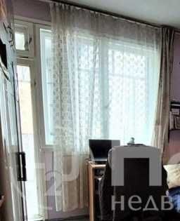 Подарявам стари дървени крила с прозорци