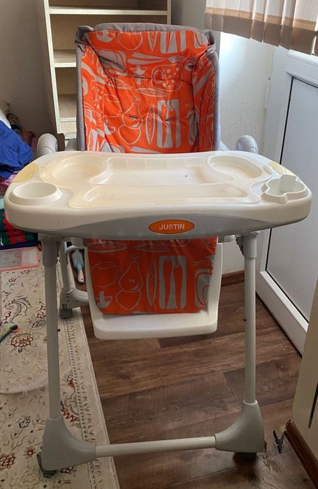 Продаётся стол для кормления