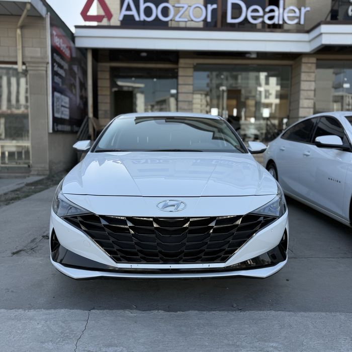Hyndai Elantra Сотилади