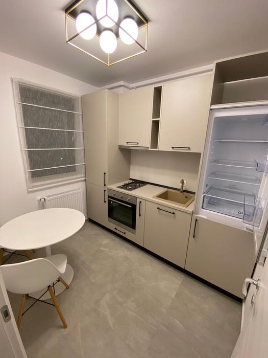 Studio/ garsoniera spatioasa Hils Pallady |metrou la scara| totul nou