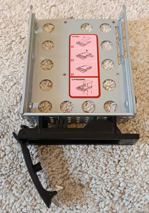 Rack HDD SATA, spatiu montare: 3,5inch