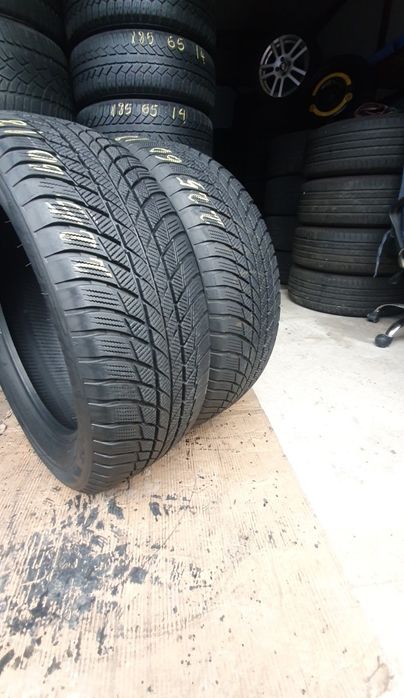 2 Anvelope Bridgestone 225 60 R18  M/S  impecabile DOT 1418