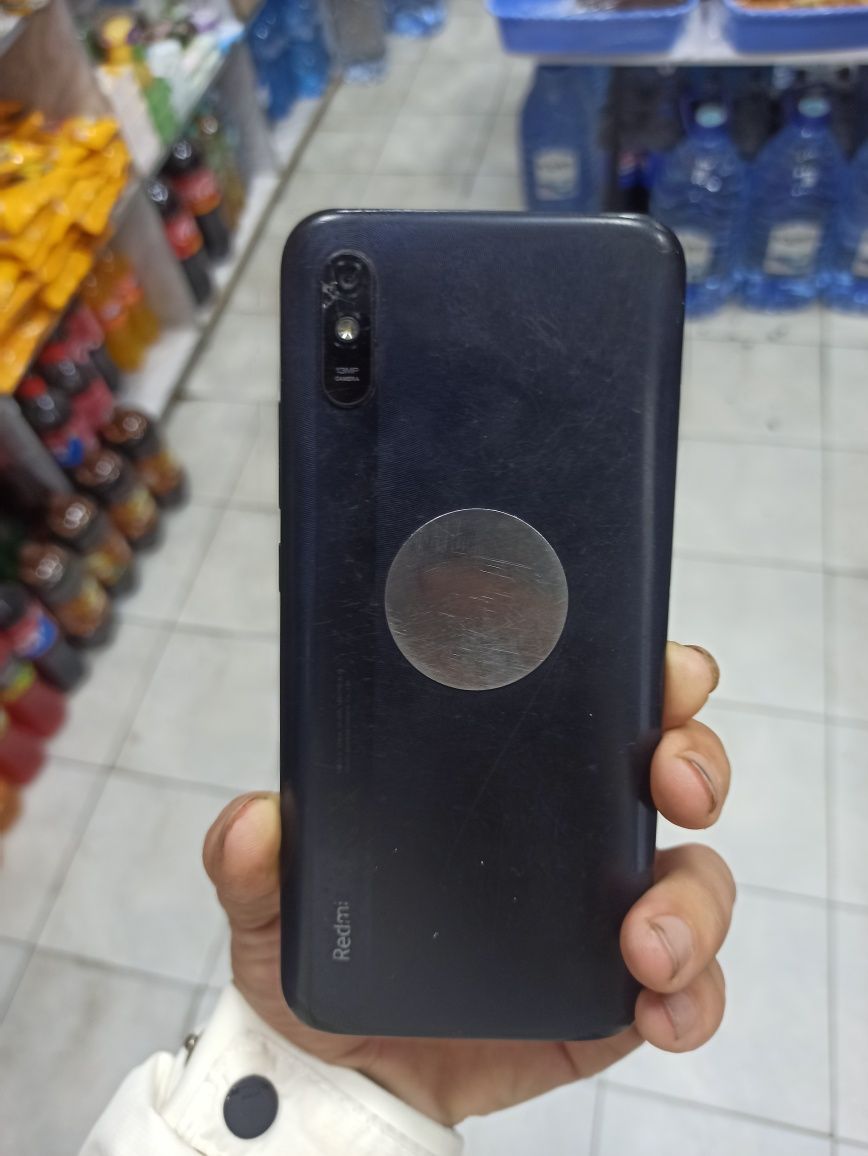 Redmi 9 A Xotira 32\8 Gb Holati ideal bir qul ishlatilgan telefon