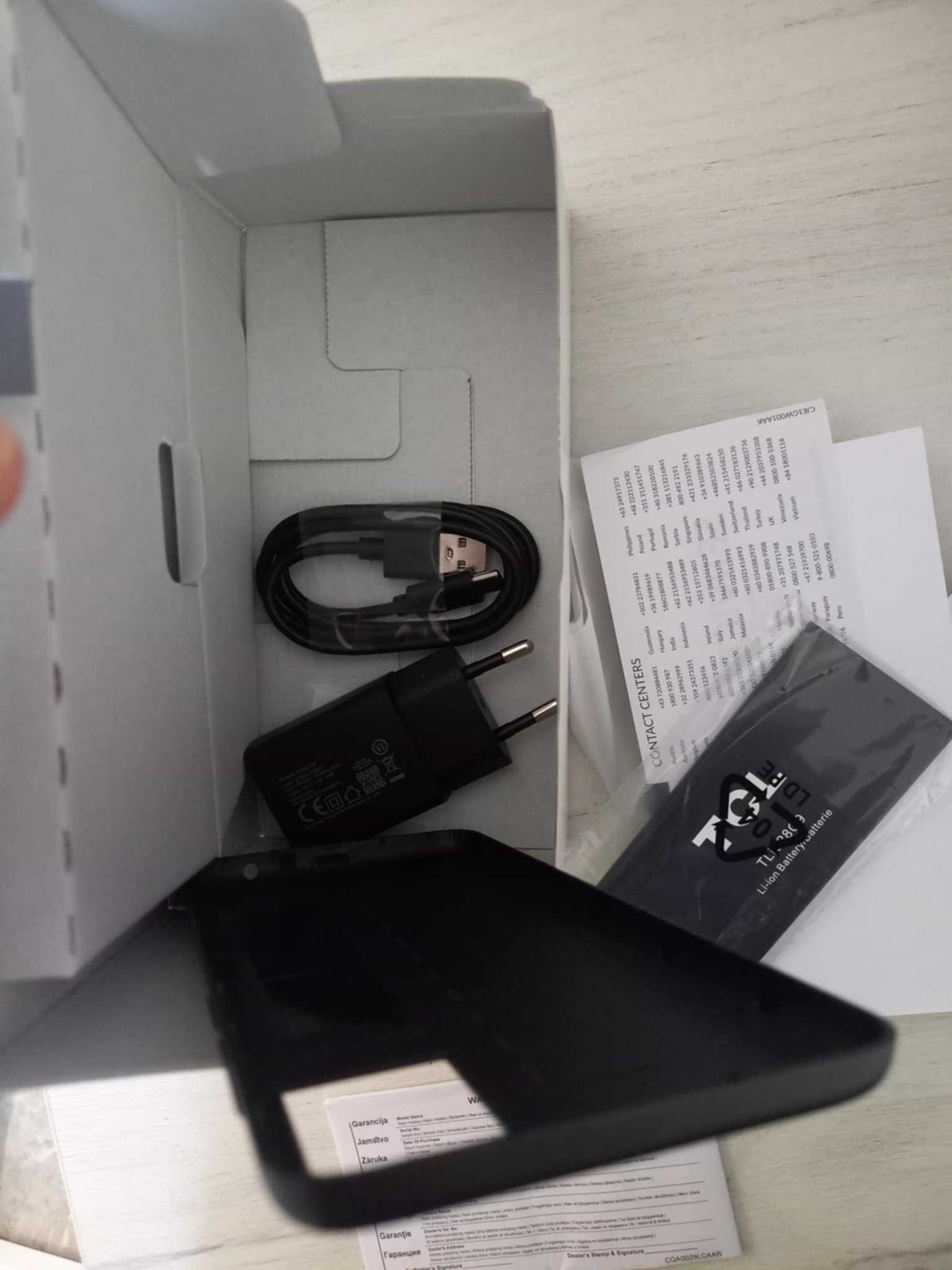 TCL 501 чисто нов телефон