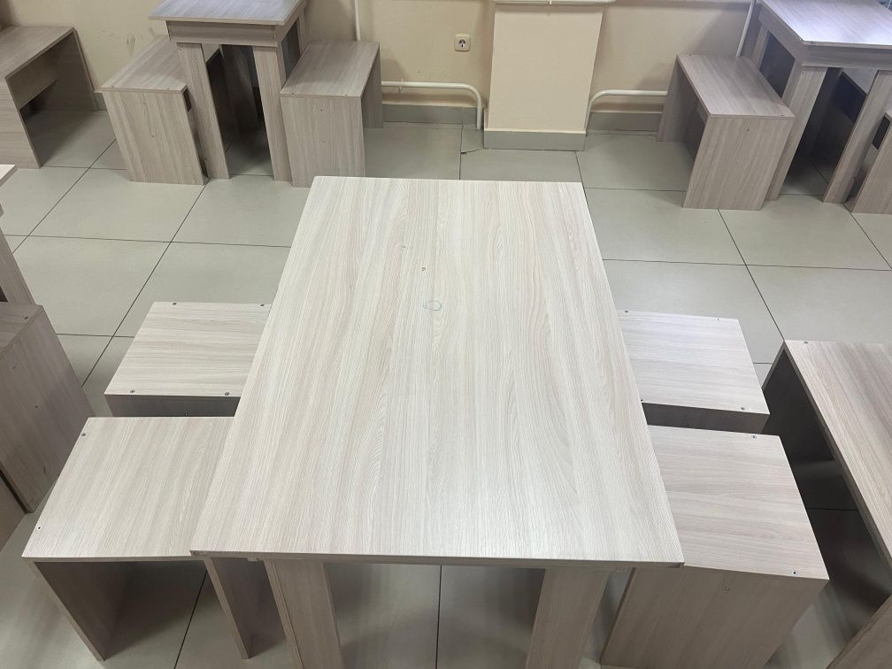 Продам стол стуля