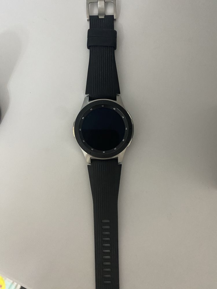 Наручные часы Galaxy Watch