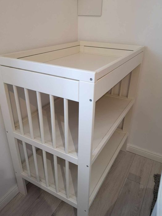 Masa de înfășat Ikea