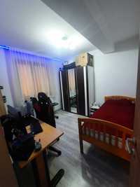 Apartament 3 camere de vanzare