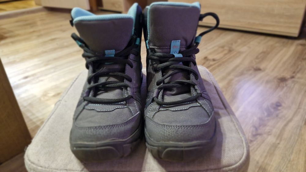 Дамски туристически обувки