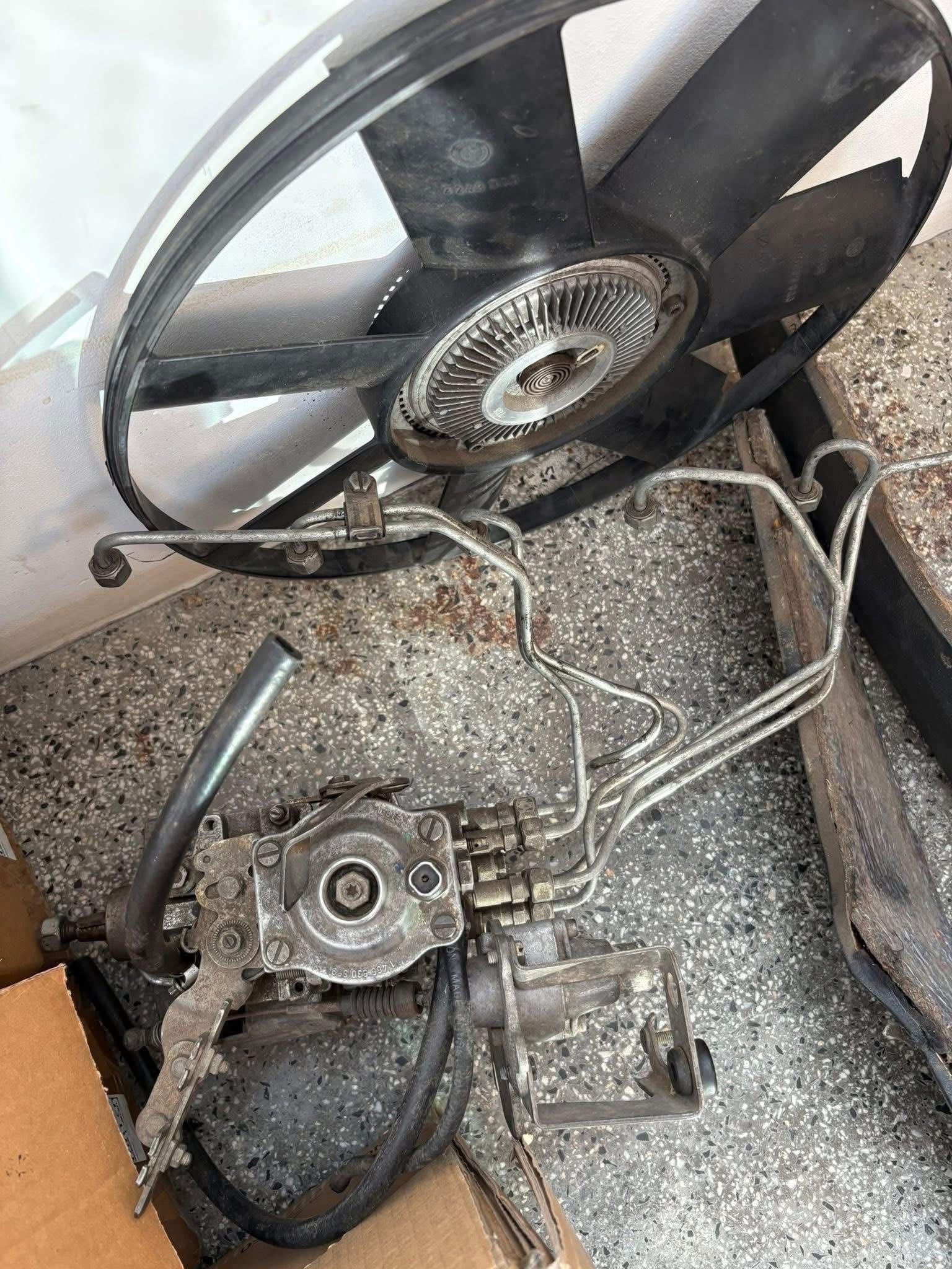 БМВ Е30 BMW E30 Компютър Мтех Кори Бъбреци Барче Решетки Маншон Ключ
