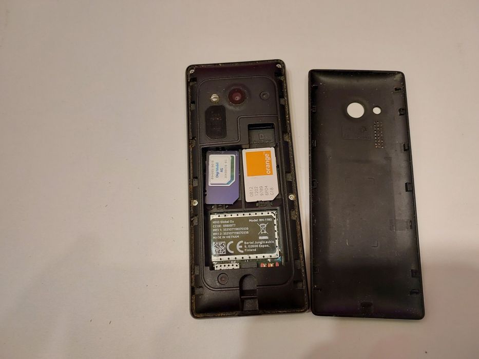 2 Telefoane Nokia 150 și Nokia 2330. Stare bună. 110 lei ambele.