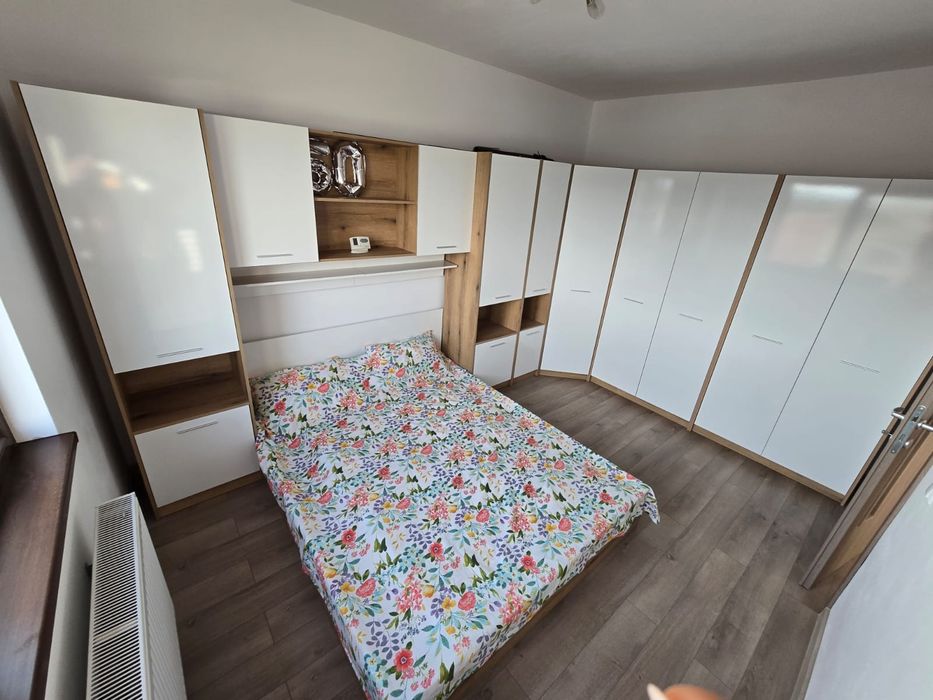 Proprietar Vând apartament Sânpetru