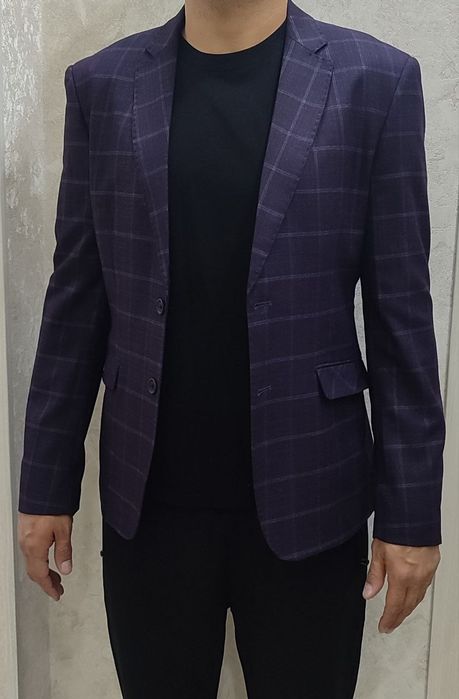 Продаются мужские пиджаки и куртки