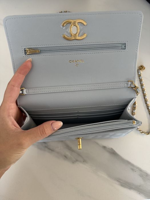 Chanel wallet on chain