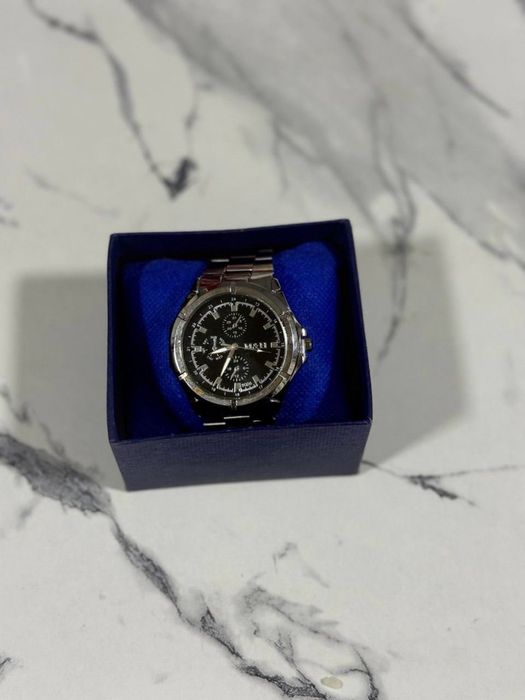 Наручные часы от М&H воданепронецаемые