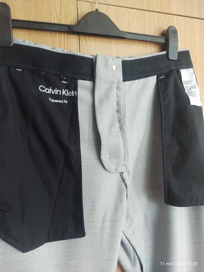 Pantaloni chino pentru bărbați CK Calvin Klein (Super Pret).