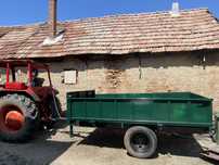 Vând remorca pentru tractor