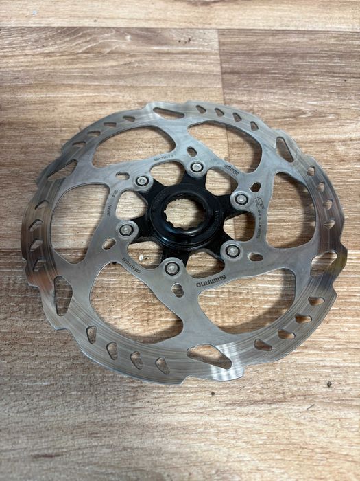 Дискове Ротори Shimano SM-RT70 180 и 203 мм center lock