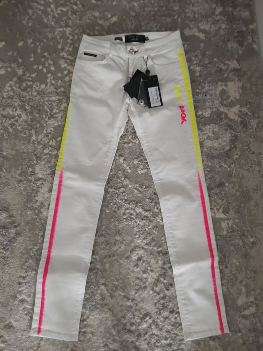 Vând blugi Philipp Plein Dama