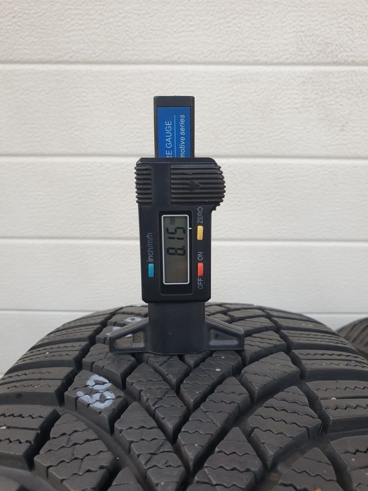Зимни гуми 4 броя BRIDGESTONE Blizzak LM005 215 60 R17 дот 1422