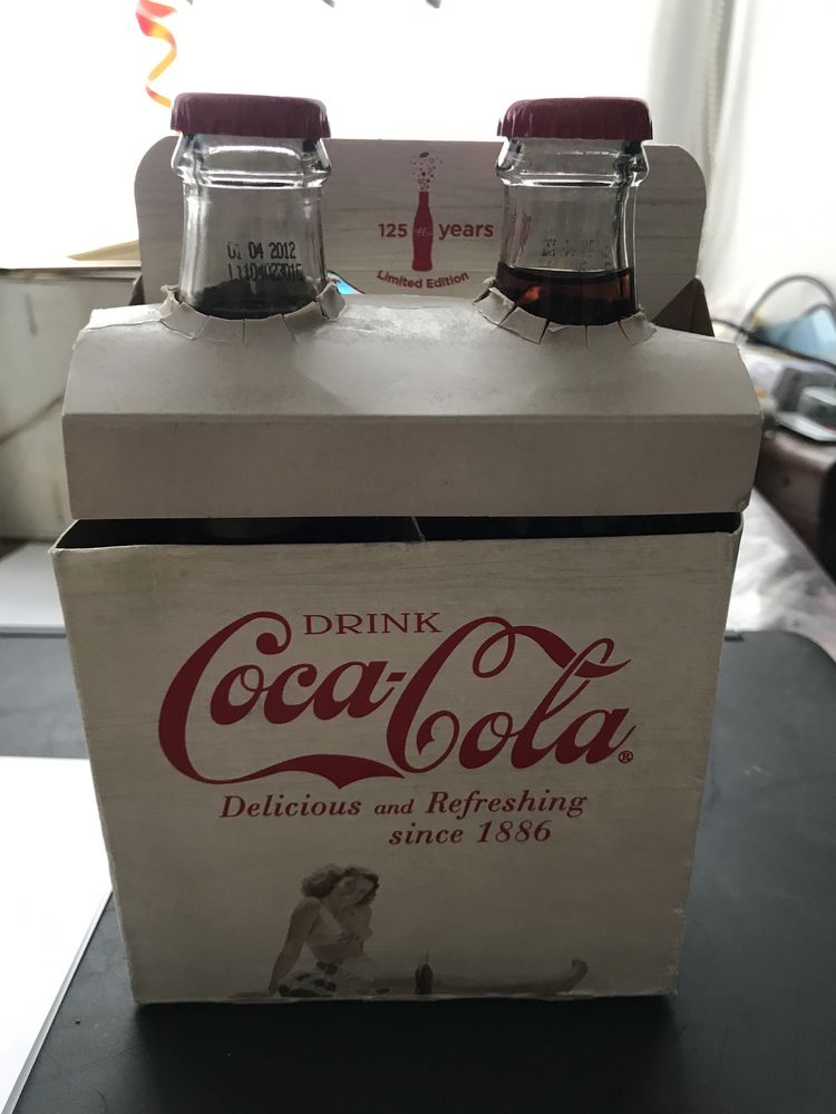 Insigne  si sticle de colectie coca cola
