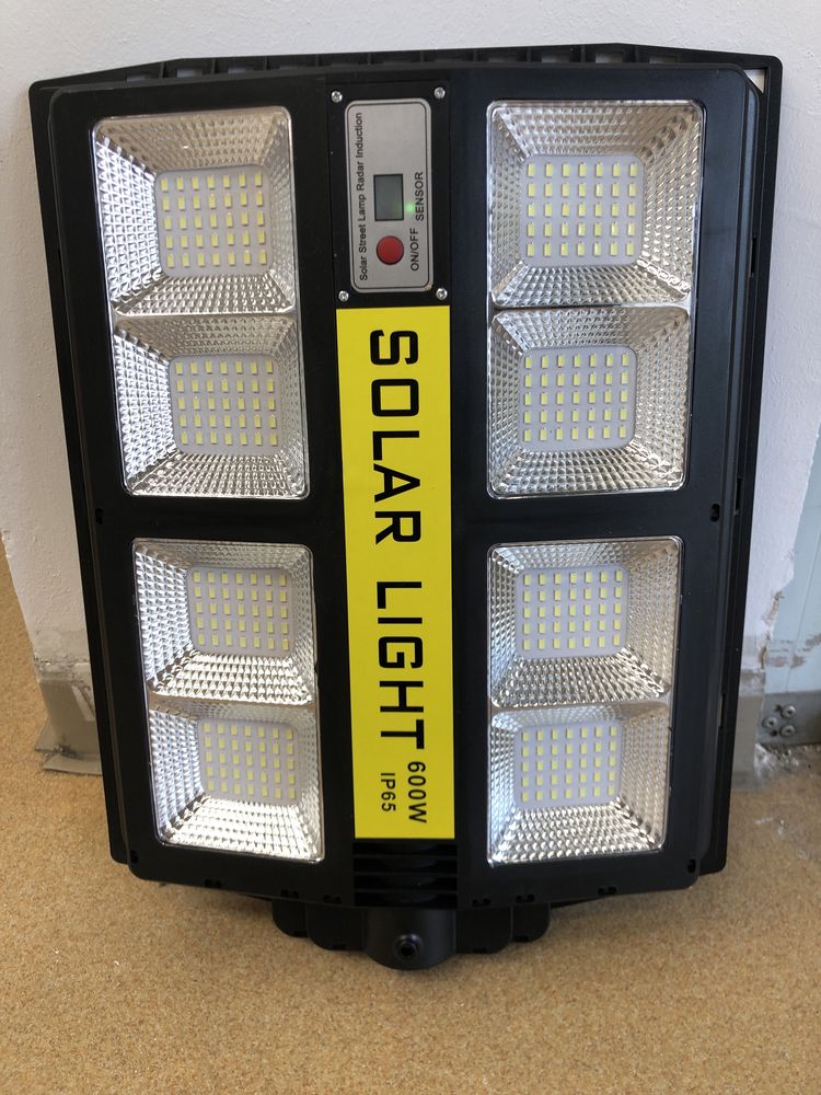 Lampa solară stradala 600W