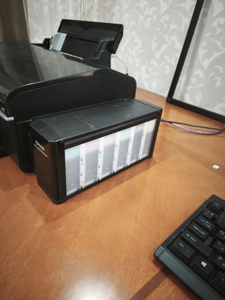 Цветной принтер epson l805 в отличном состоянии