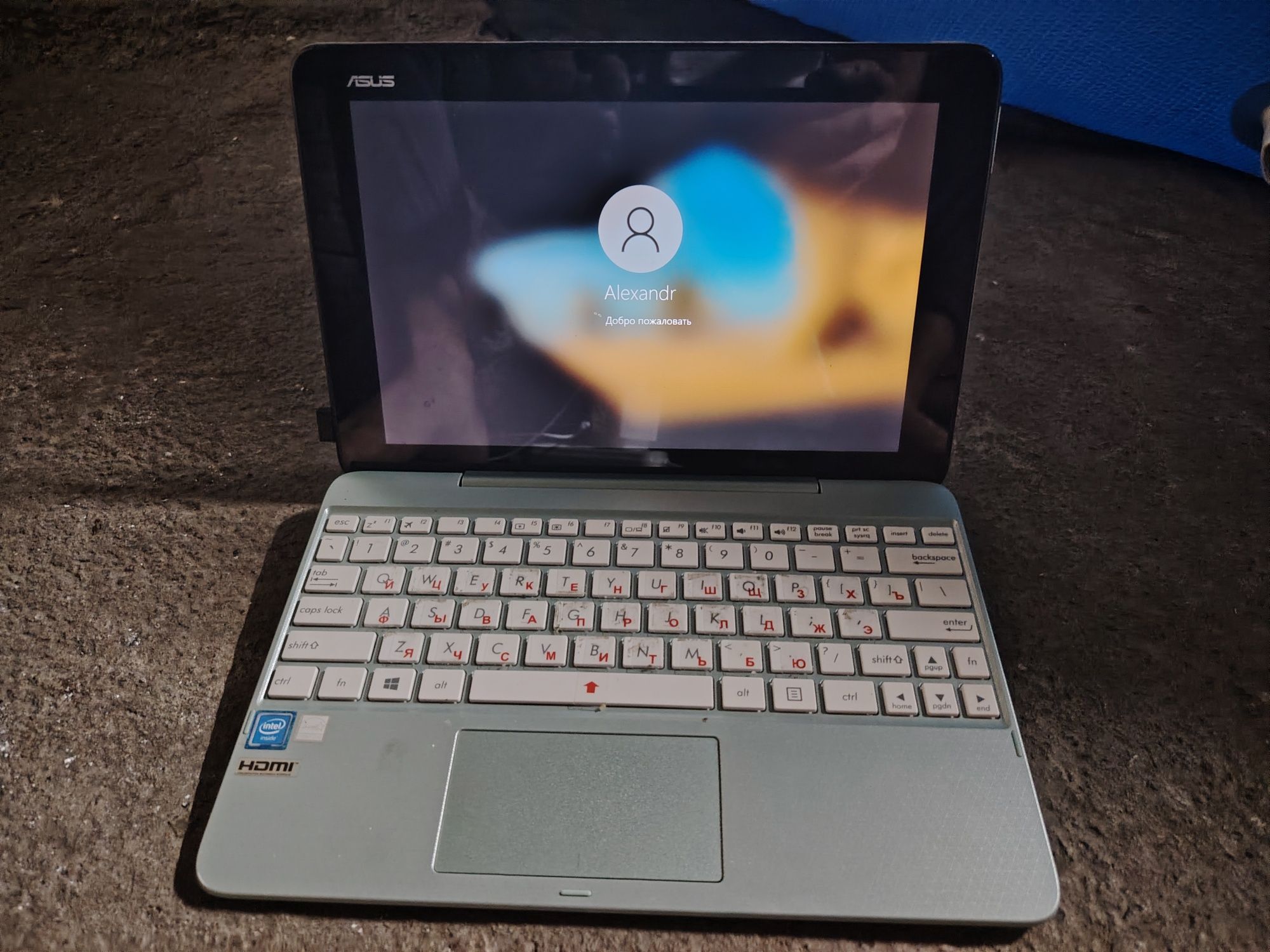 Планшет ноутбук Windows 10