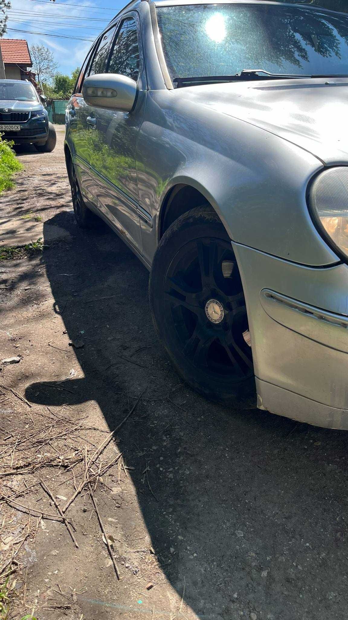 Mercedes C220 2002g