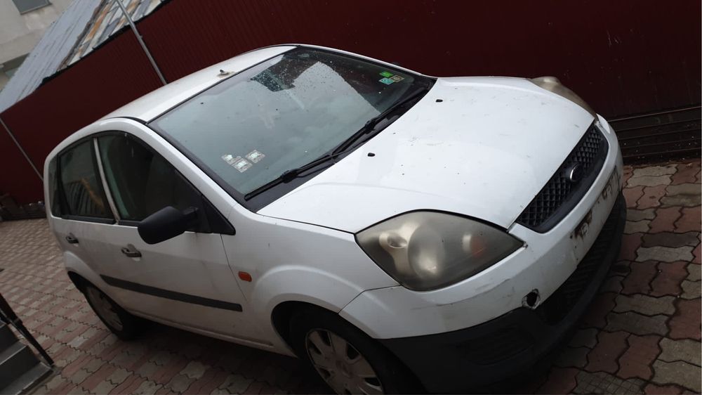 Dezmembrez Ford Fiesta 1.4 TDCI 2002-2008,injector caseta direcție