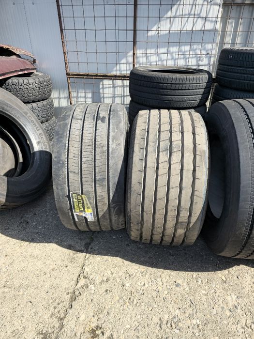 Anvelope 445 45 R 19.5 și 435 50 R 19.5.