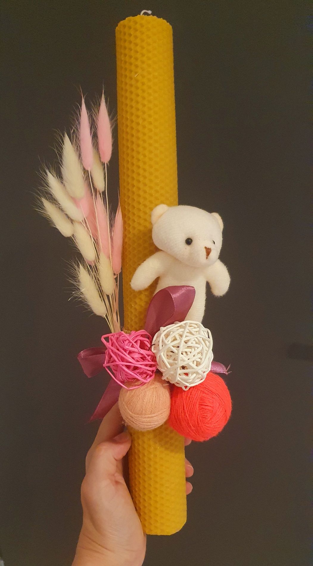 Lumânare din ceară naturală de albine, tip fagure, decor botez
