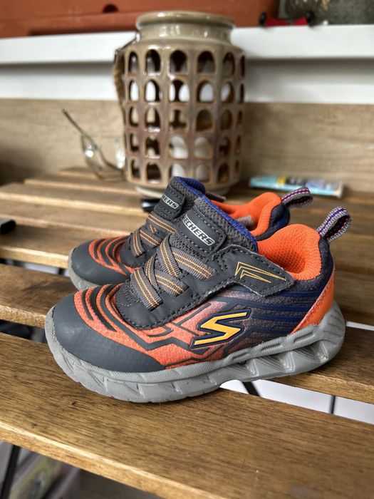 Pantofi bebe Sketchers marimea 22