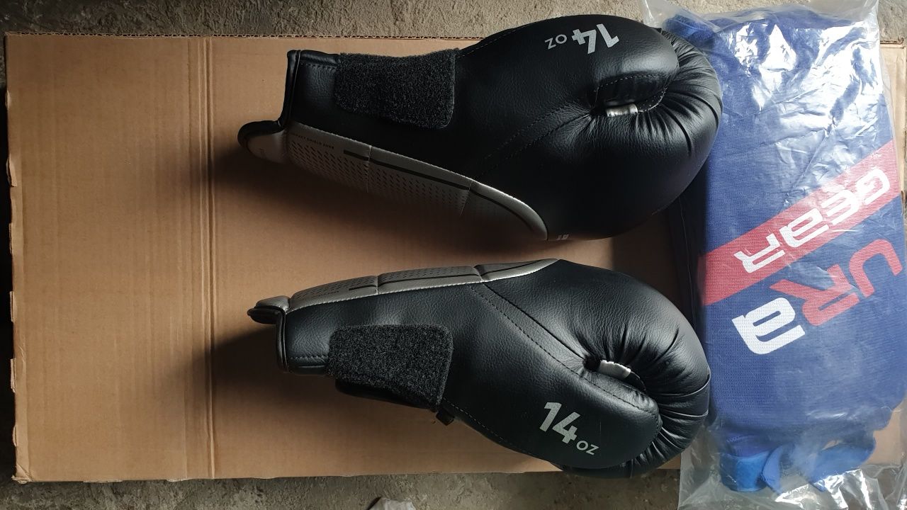 Manusi kickbox, box