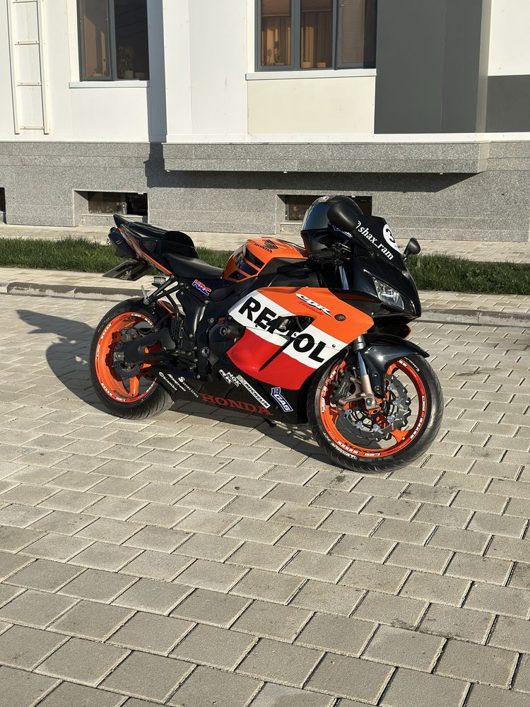 Sport bike Honda 1000rr