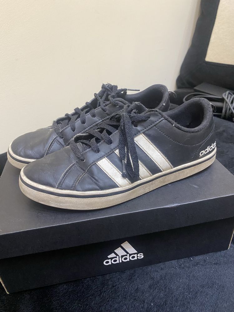 Спортни пбувки Adidas