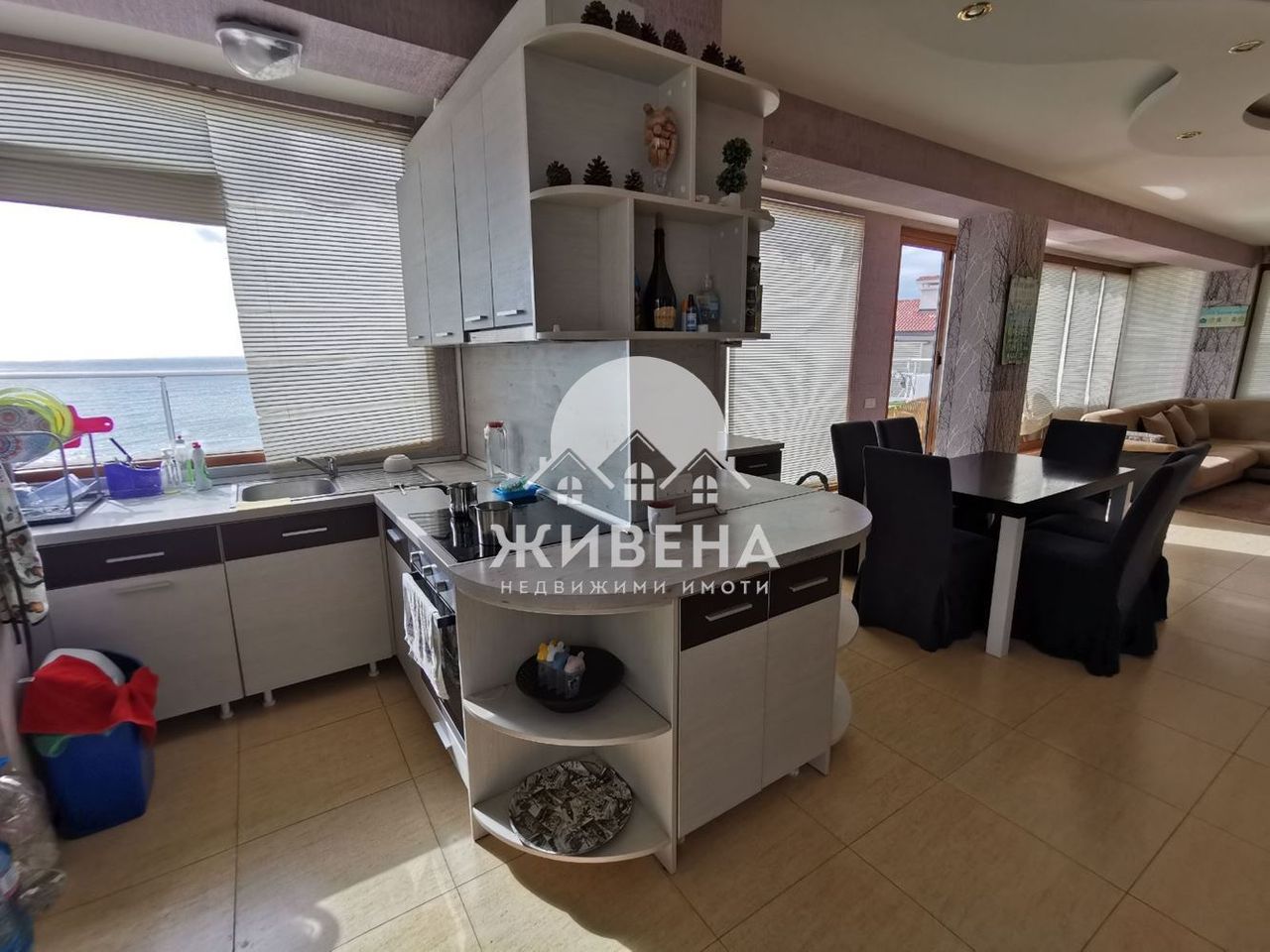 Продава се Тристаен апартамент в Балчик - 170 кв.м за 1530 €/кв.м - Снимка #4